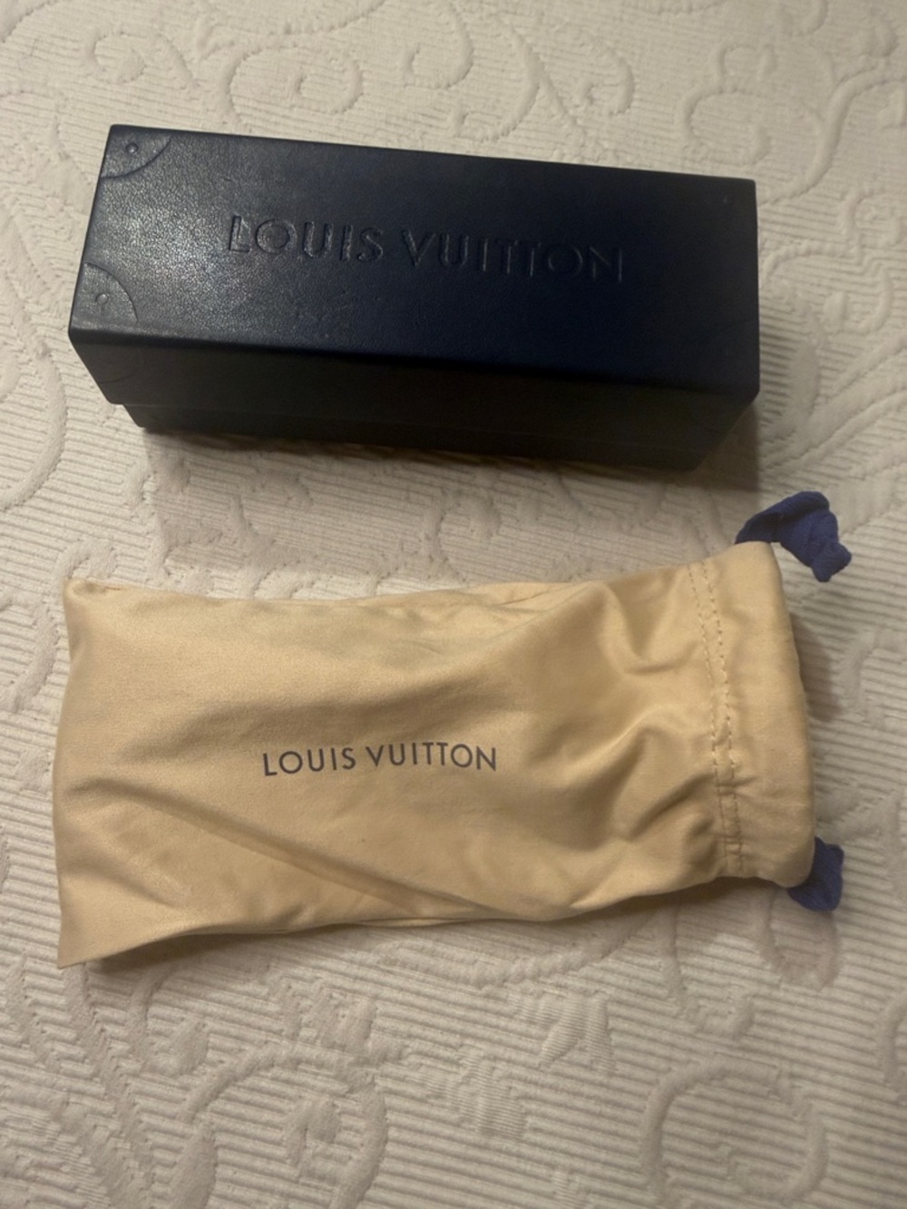 Louis Vuitton Louis Vuitton Black La Blum Women's Sunglasses. Nearly New Luxury - Picture 8 of 12